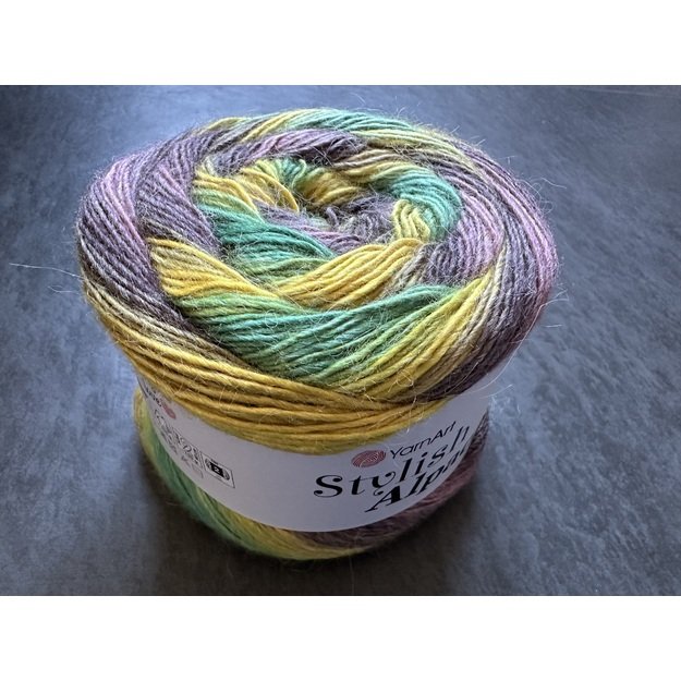 STYLISH ALPACA- 25% Alpaca, 75% Acrylic, 150 gr / 525 m, Nr 7705