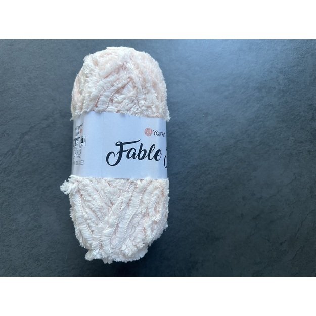 FABLE FUR Yarn Art - 100% micro polyester, 100 gr/ 100 m, Nr 976