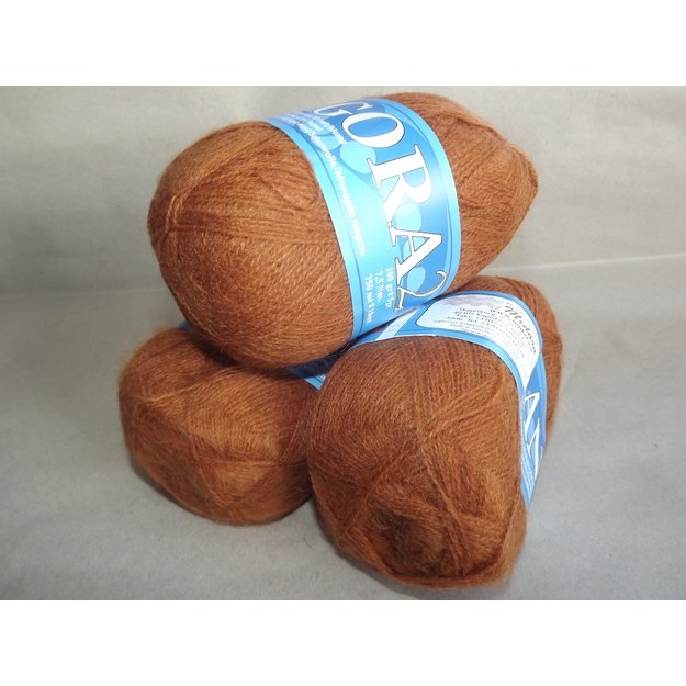 Angora2- 50% Mohair (moheris), 30% Acrylic ( akrilanas), 20% Virgin wool (jauna vilna), 100gr/ 750m, Nr 125