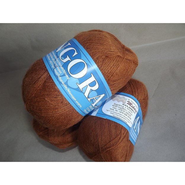 Angora2- 50% Mohair (moheris), 30% Acrylic ( akrilanas), 20% Virgin wool (jauna vilna), 100gr/ 750m, Nr 125