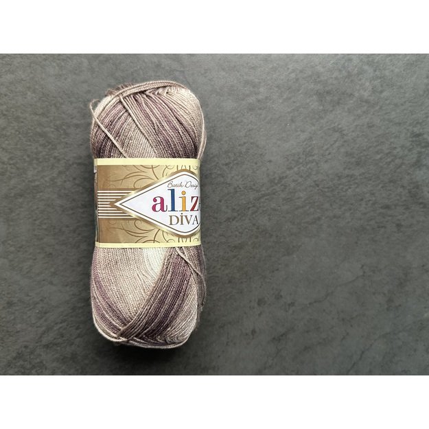 DIVA BATIC Alize- 100% microfiber acrylic, 100gr/ 350m, Nr 1815