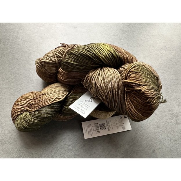 HAPPY FEET Gazzal- 75% Superwash Merino Wool, 25% Polyamide, 100gr/ 330m, Nr 3269