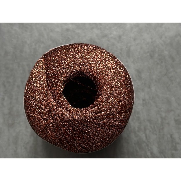 SPARKLE- 60% Metallic polyester, 40% polyamide, 25gr/ 160 m, Nr 1351