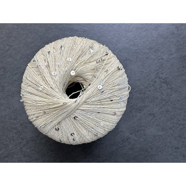 SEQUIN- 75/25% Polyamide, Payette, 50gr/ 500m, Nr 300