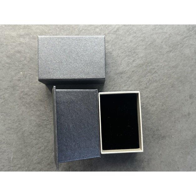 Dovanų dėžutė papuošalams su magnetu- 70x45x30 mm, grafito-sidabro sp.