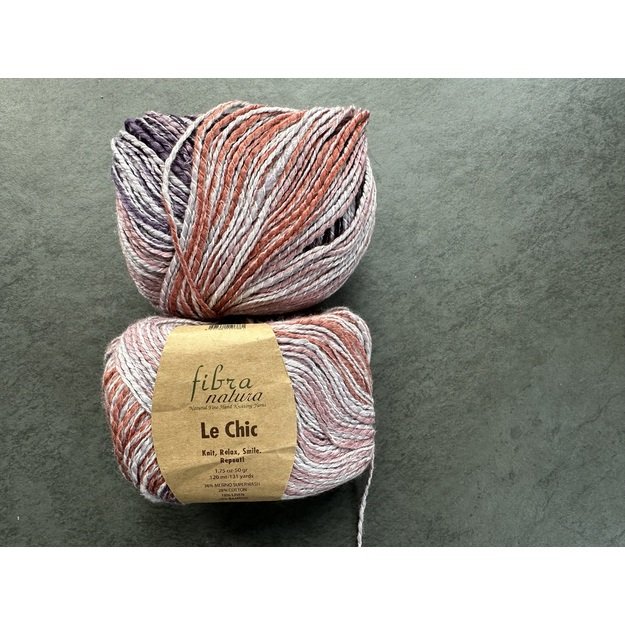 LE CHIC-36% Merino superwash, 28% Cotton, 18% Linen, 18% Bamboo, 50 gr/ 120 m, Nr 15-209
