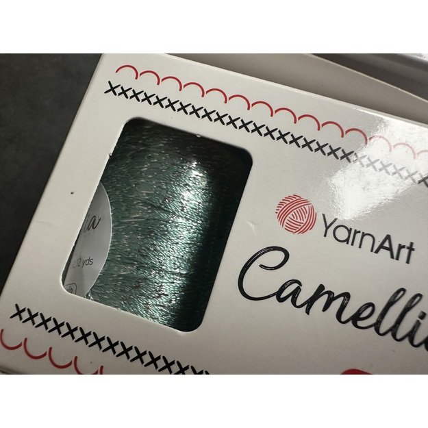 CAMELLIA - 91% polyester, 9%  metallic polyester, 50gr/450 m, Nr 427 5