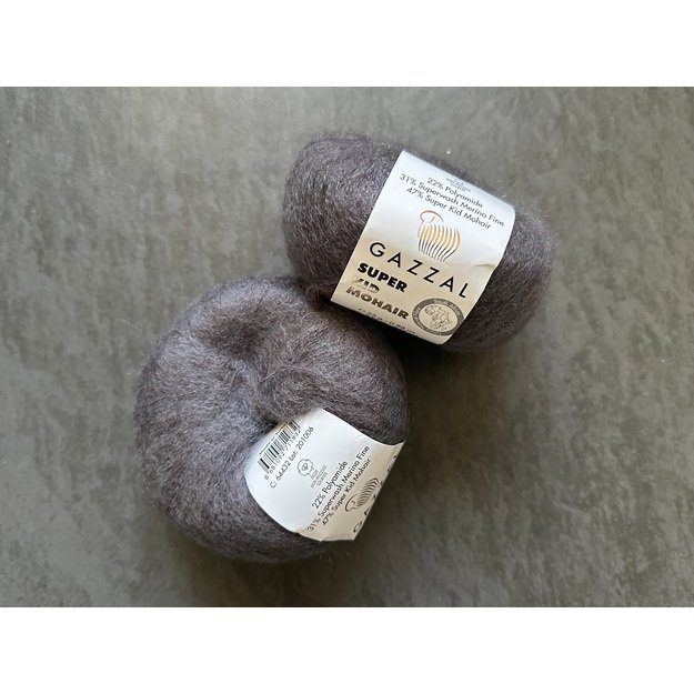 SUPER KID MOHAIR Gazzal- 22% polyamide, 31% superwash Merino fine, 47% super kid mohair, 25gr/ 237m, Nr 64432