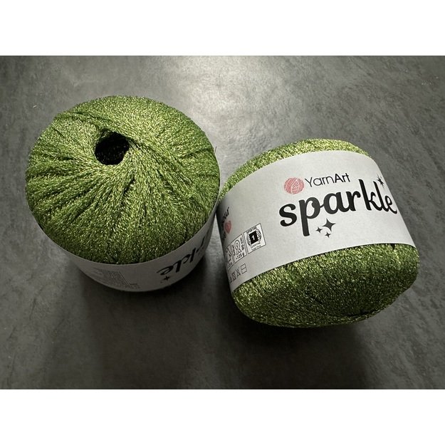 SPARKLE- 60% Metallic polyester, 40% polyamide, 25gr/ 160 m, Nr 1330