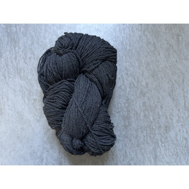 Natūrali 100% avies vilna, 100gr/ 210m, juoda