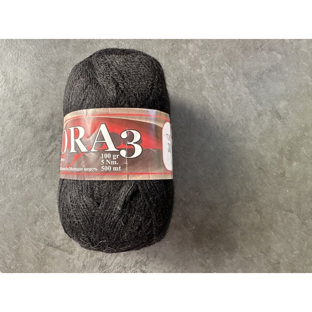 Angora3- 50% Mohair (moheris), 30% Acrylic ( akrilanas), 20% Virgin wool (jauna vilna), 100gr/ 500m, Nr 940