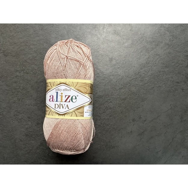 DIVA Alize- 100% microfiber acrylic, 100gr/ 350m, Nr 382