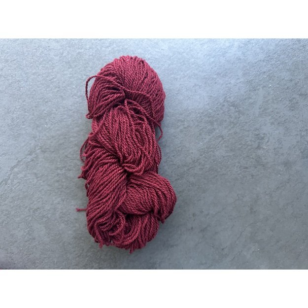 Natūrali 100% avies vilna, 100gr/ 210m, bordo