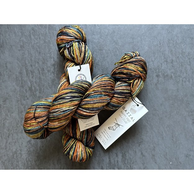 HAPPY FEET Gazzal- 75% Superwash Merino Wool, 25% Polyamide, 100gr/ 330m, Nr 3252